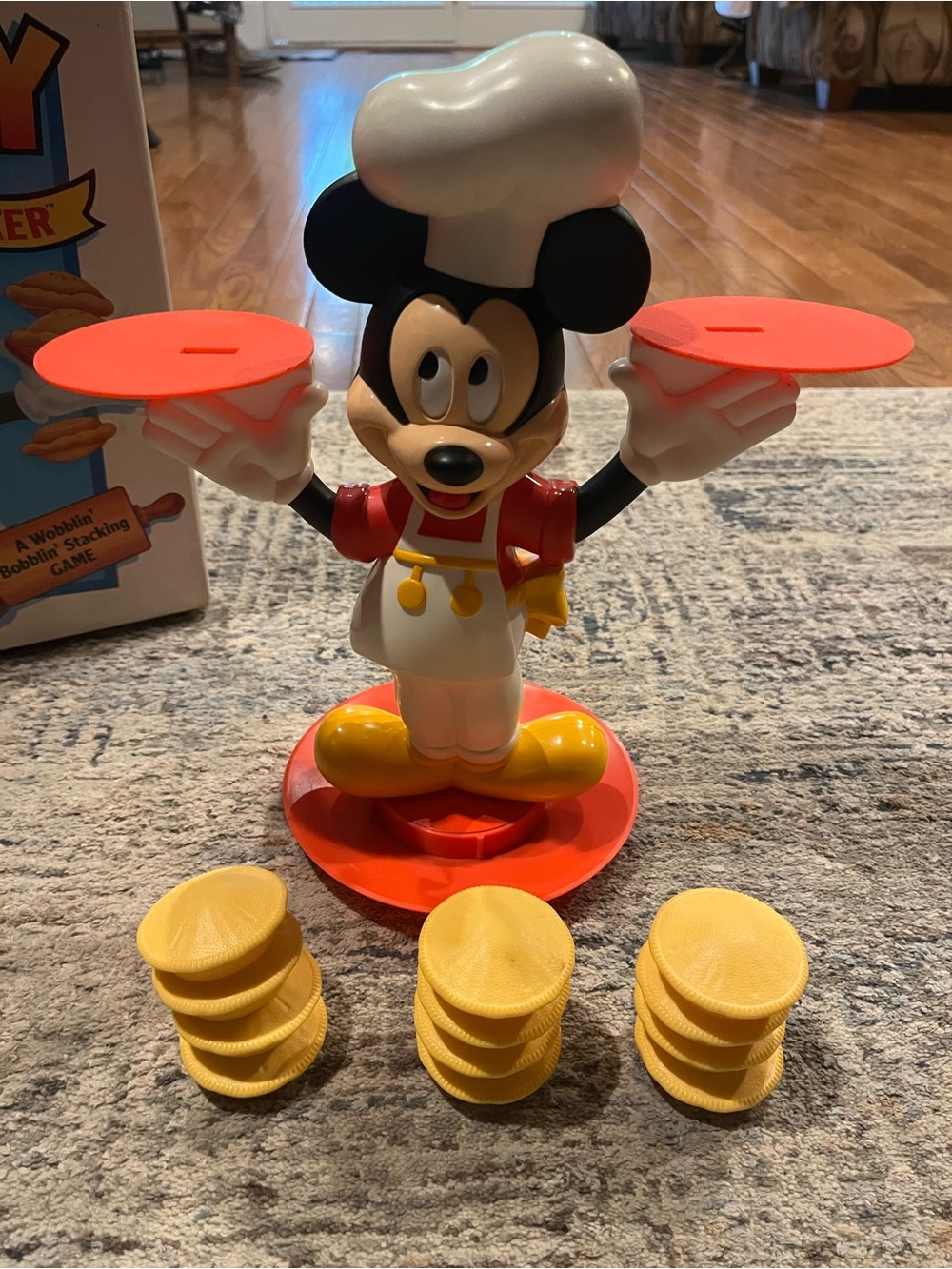 Mickey Balancing Baker - Picture 2 of 8